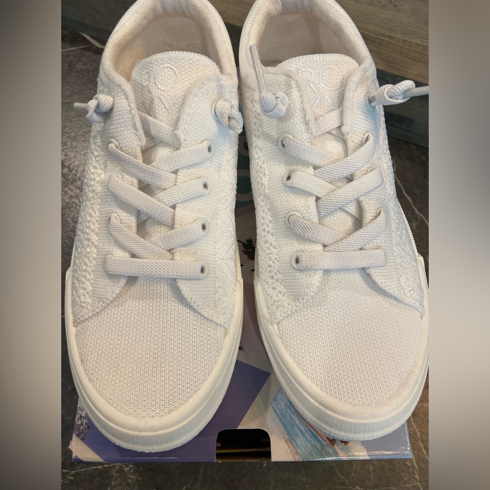 Roxy Rae Knit shoes , size 7.5 - Picture 2 of 11